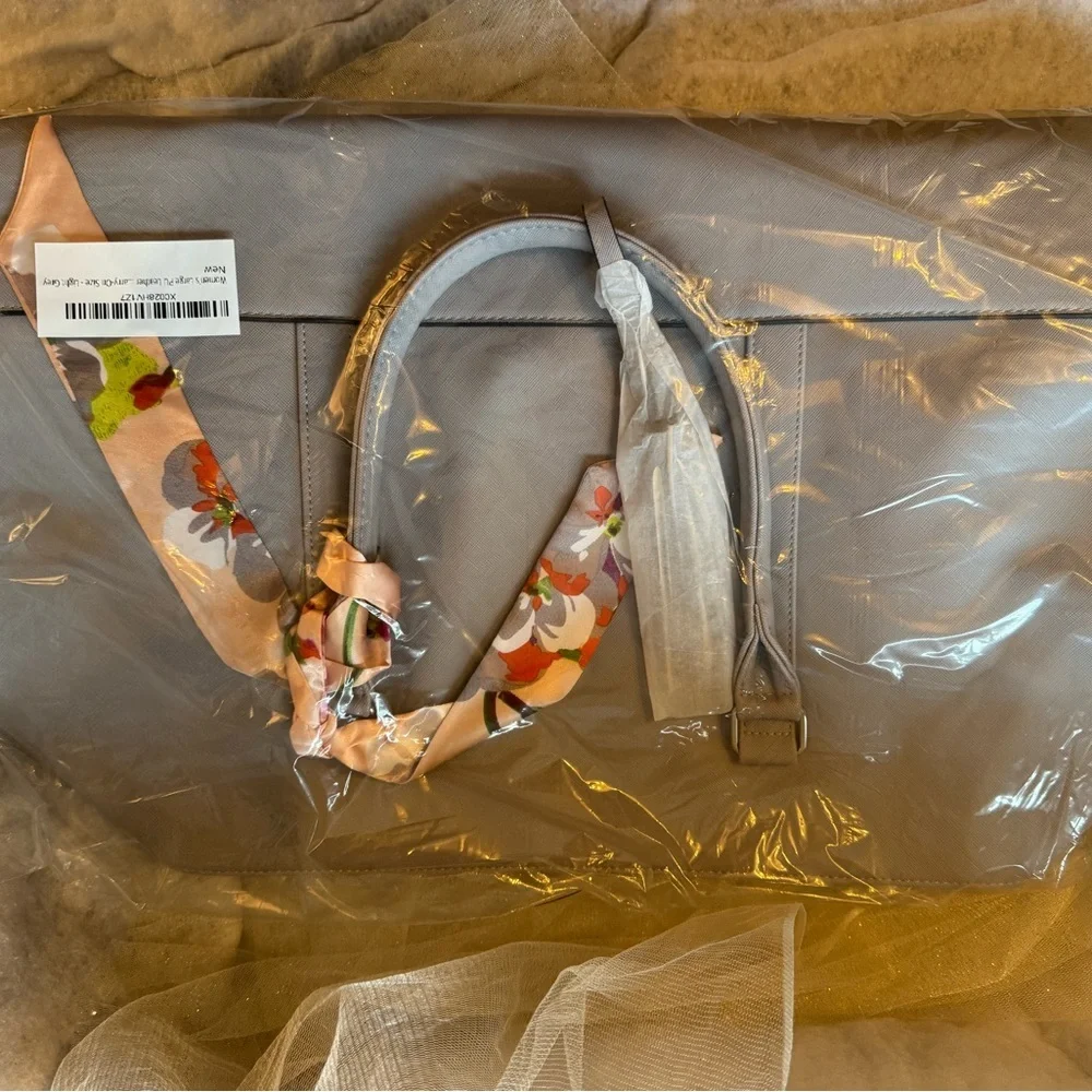 Ms Lovely WEEKENDER DUFFEL BAG WITH SATIN TIE - Picture 3 of 5